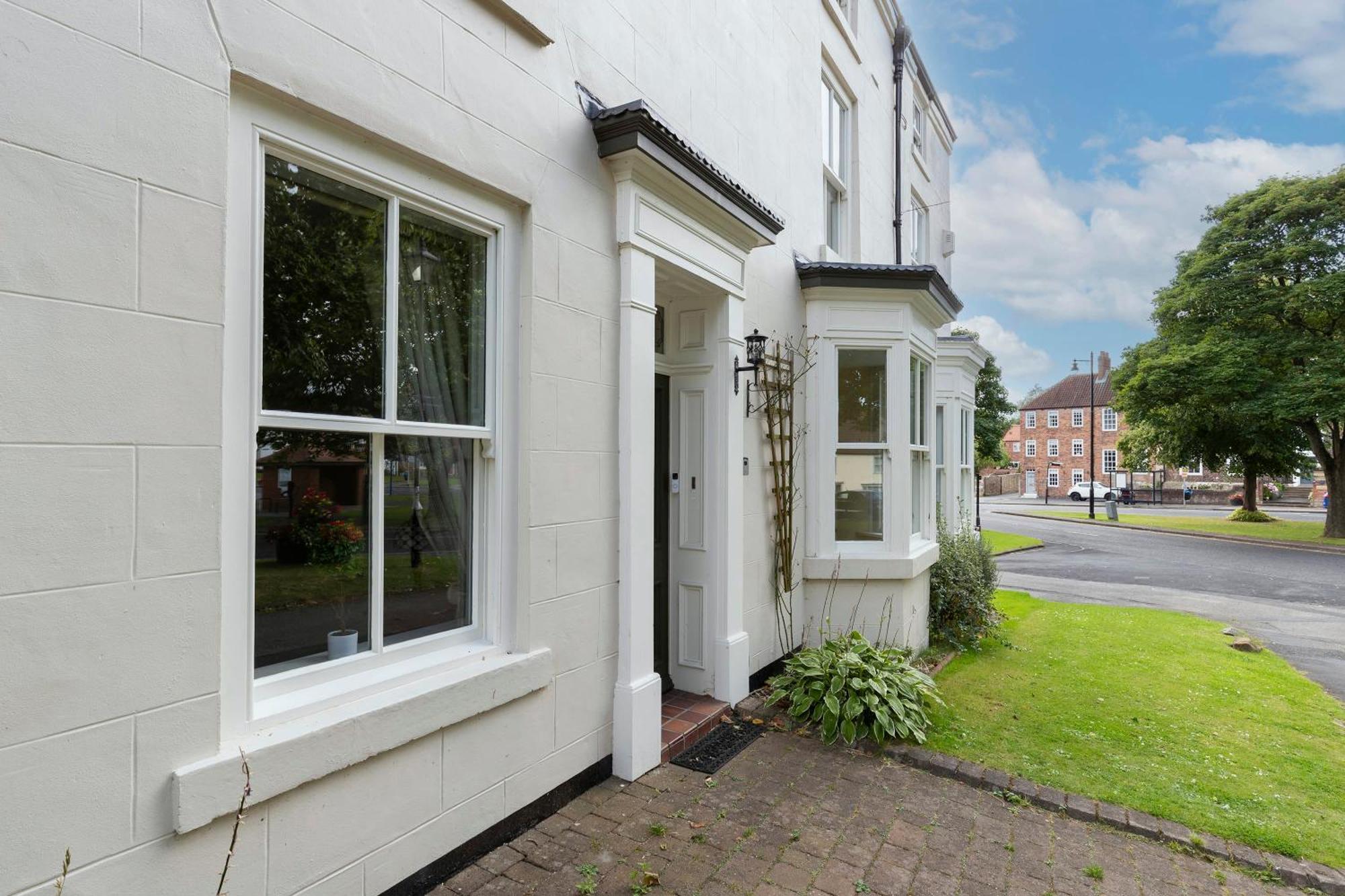 Grandeur Within Villa Sedgefield Exterior photo